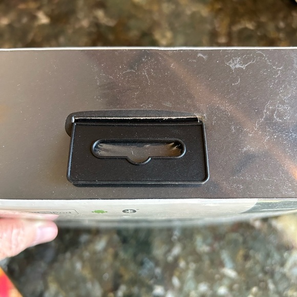 New In Box Bose Noise Cancelling Headphones Wireless Black. 759944-0050 - Picture 5 of 7